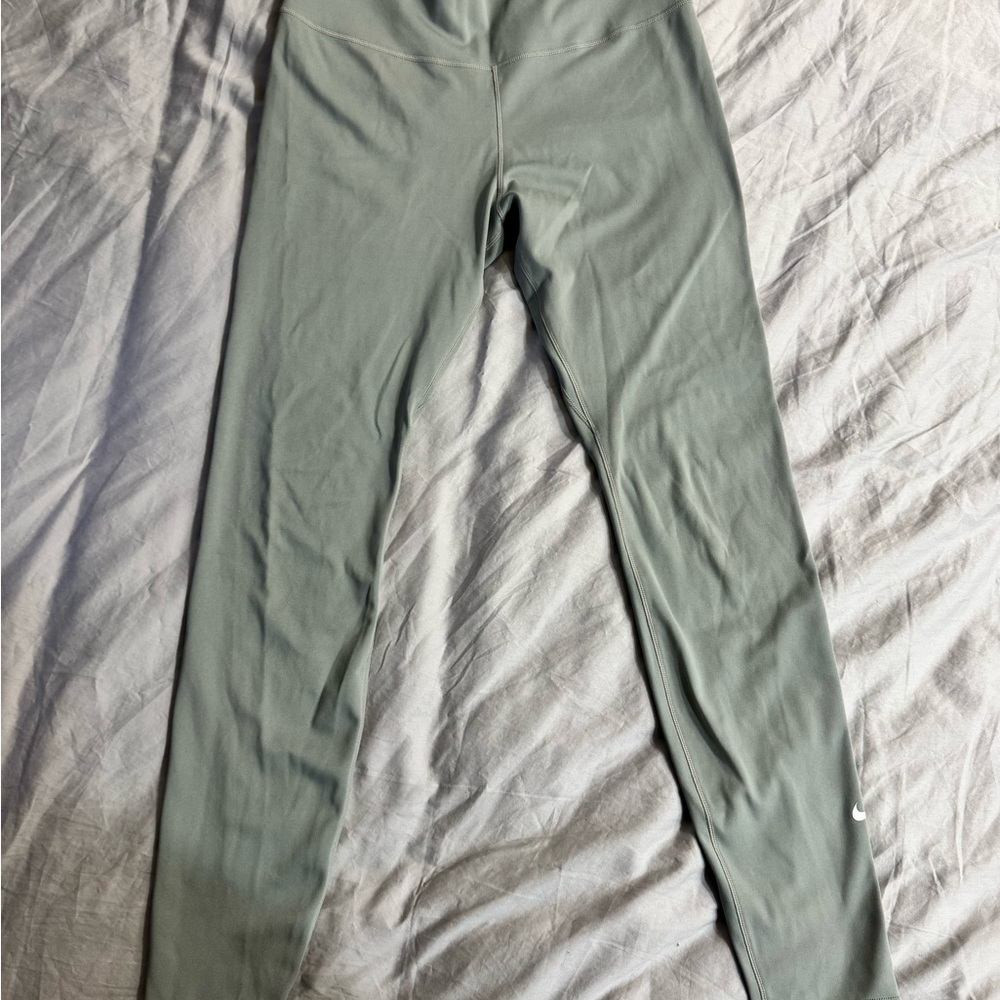 Nike Light Sage Green High-Rise Leggings